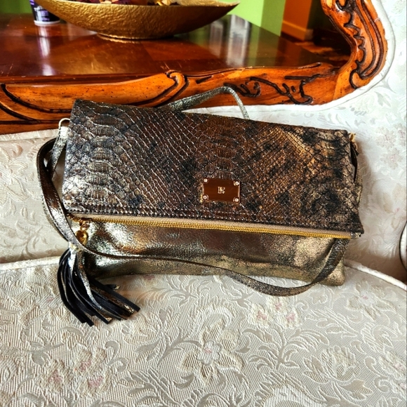 International Concepts Clutch - Picture 1 of 4